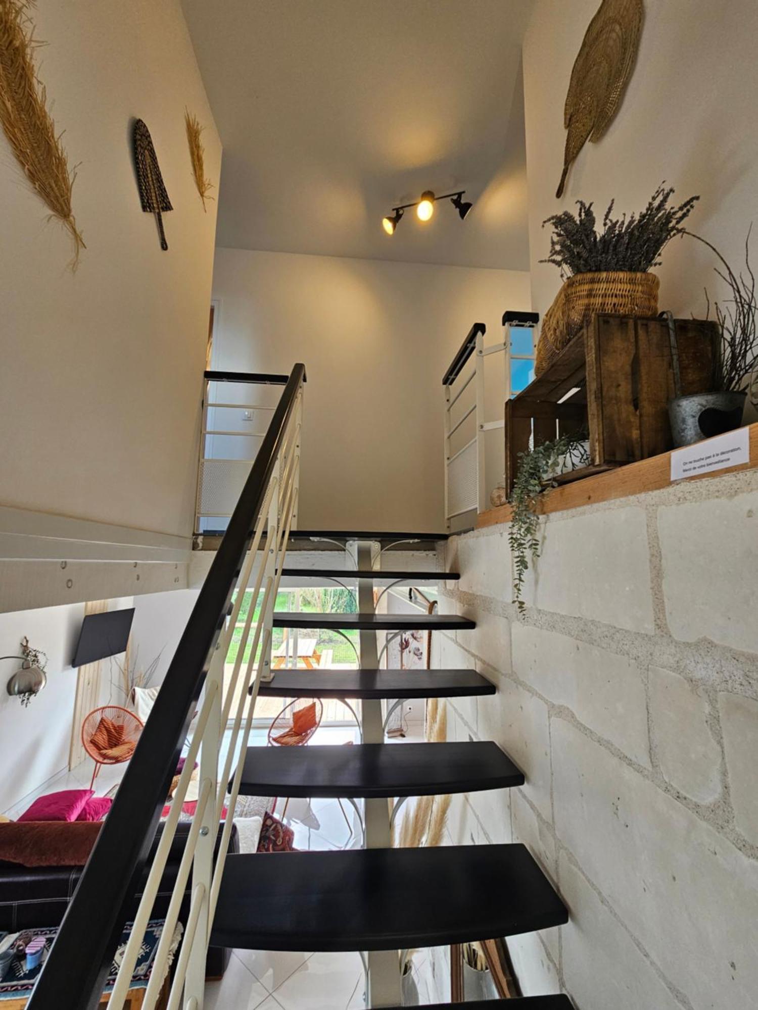 Comme A La Maison Couffy Extérieur photo