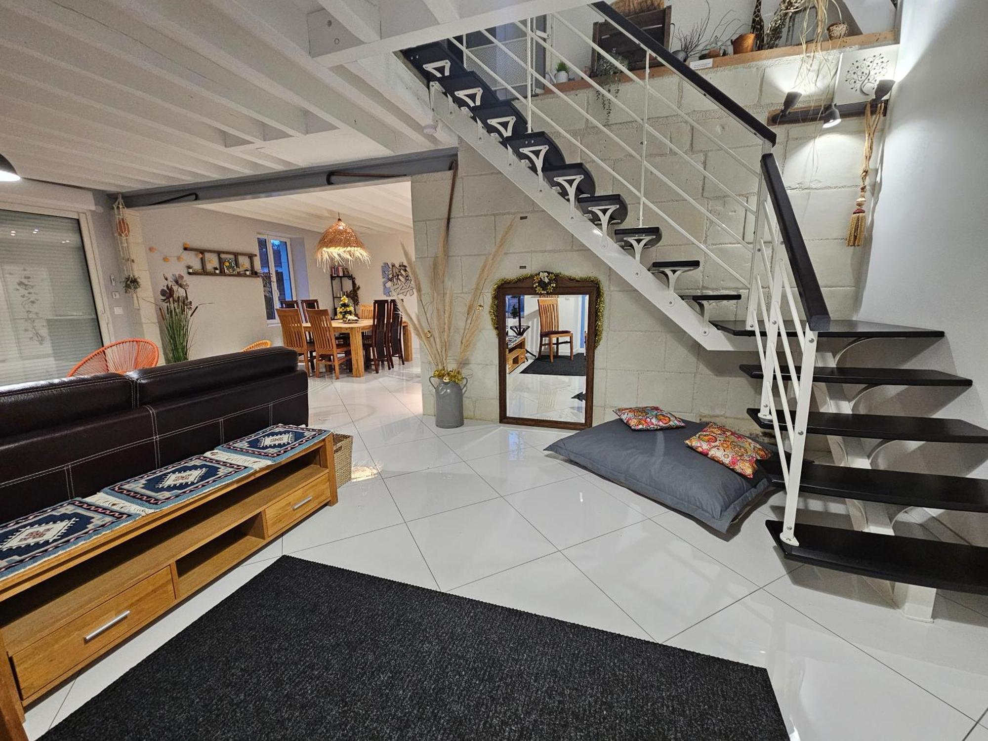 Comme A La Maison Couffy Extérieur photo