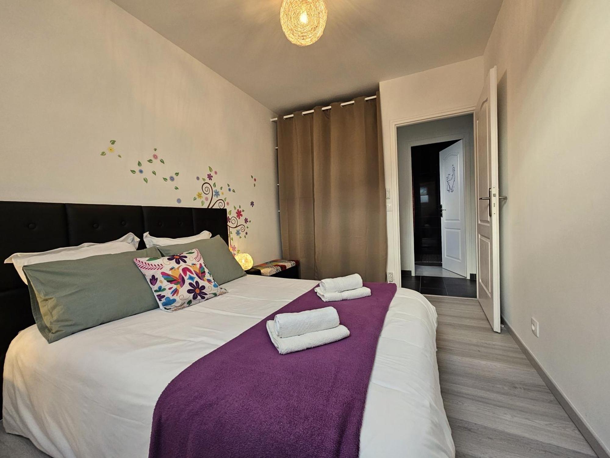 Comme A La Maison Couffy Extérieur photo
